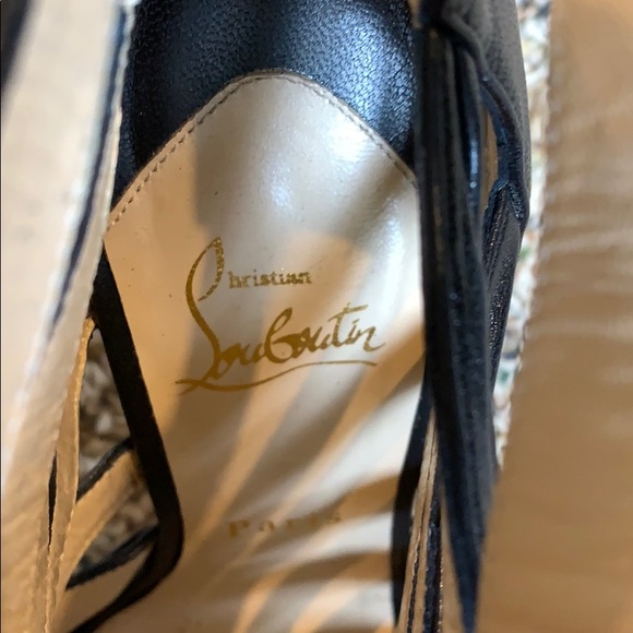 Christian Louboutin - Picture 6 of 6
